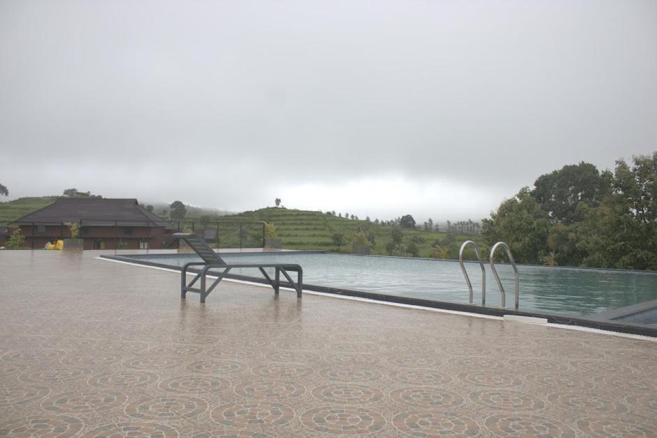 Misty Valley Resort Varagampadi Екстер'єр фото